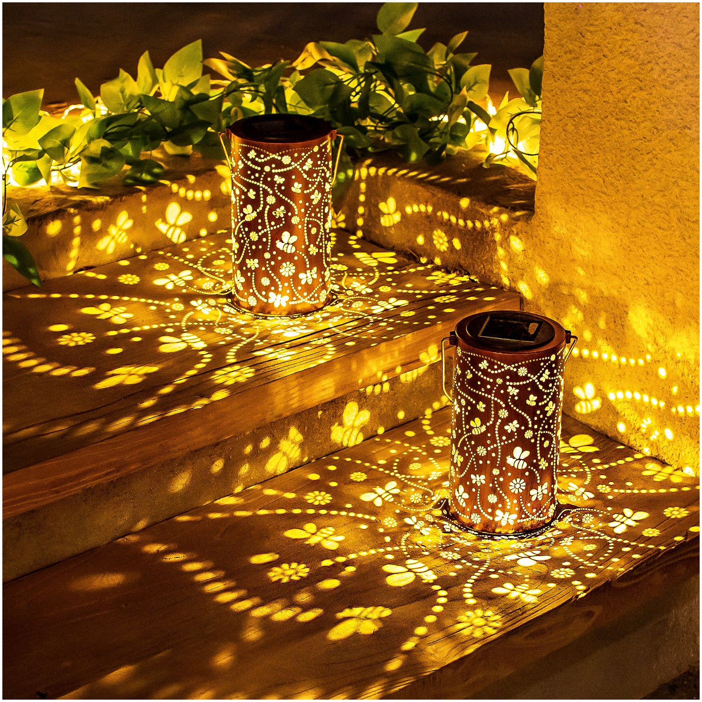 2 Pack Bee Solar Lanterns Outdoor Waterproof Hanging Solar Lights Bee Gifts for Women Men Metal Decorative LED Bee Lanterns for Garden Decor,Yard,Patio,Lawn,Tabletop,Pathway,Landscape